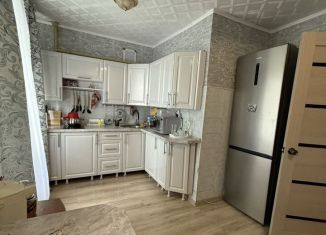 Трехкомнатная квартира на продажу, 60.7 м2, Биробиджан, улица Миллера, 9