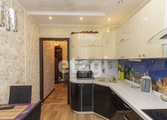 Продаю 3-комнатную квартиру, 66 м2, Тюмень, улица Мебельщиков, 14