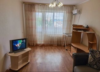 Сдам 1-комнатную квартиру, 30 м2, Курганская область, улица Перова, 8
