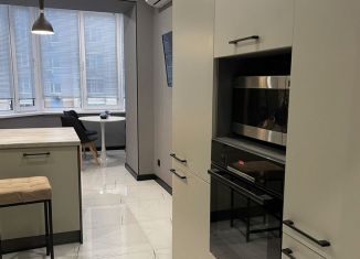 Продажа 3-ком. квартиры, 90 м2, Казань, улица Адоратского, 2