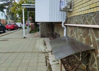 Продам помещение свободного назначения, 79.6 м2, Горячий Ключ, Новонабережная улица, 1В