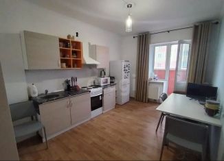 Сдача в аренду однокомнатной квартиры, 40 м2, Тобольск, 10-й микрорайон, 66