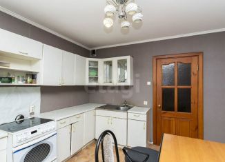 Трехкомнатная квартира на продажу, 96.2 м2, Тюмень, улица 30 лет Победы, 148к3