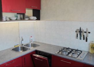 Сдам в аренду 1-ком. квартиру, 32 м2, Тольятти, улица Мира, 25