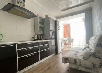 Продаю 1-ком. квартиру, 49 м2, Абакан, улица Стофато, 5Д