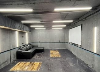 Продаю гараж, 30 м2, Добрянка, Центральный проезд, 9Б