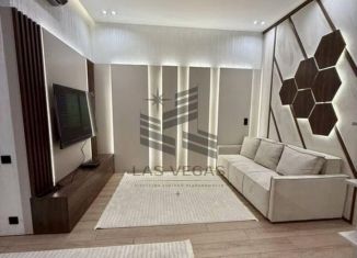 Сдаю в аренду трехкомнатную квартиру, 90 м2, Татарстан, Даурская улица, 34Б