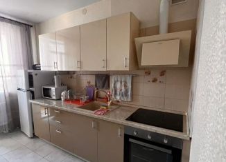 Сдам однокомнатную квартиру, 36 м2, Краснодарский край, улица Ратной Славы, 24