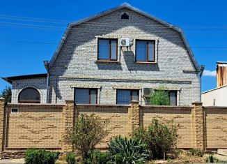 Продаю дом, 337 м2, станица Васюринская, Железнодорожная улица, 67