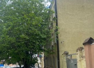 Продаю 2-ком. квартиру, 33 м2, Ростов-на-Дону, улица 21-я Линия, 6