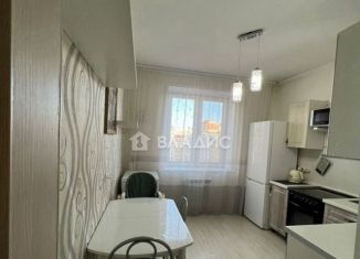 Продается 1-комнатная квартира, 36 м2, Чита, улица Курнатовского, 70