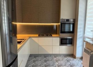 Продаю трехкомнатную квартиру, 71.7 м2, посёлок городского типа Новоозёрное, Морская улица, 9