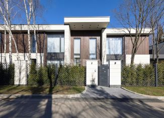 Продажа дома, 982 м2, деревня Поздняково