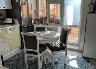 Продам однокомнатную квартиру, 38 м2, Чебоксары, улица Правая набережная Сугутки, 7