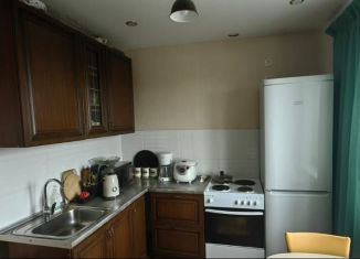 2-комнатная квартира на продажу, 55 м2, Омская область, улица Бархатовой, 5