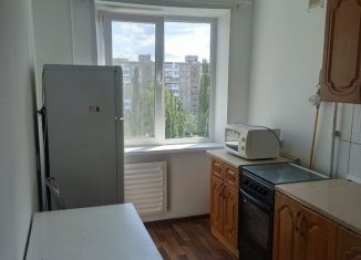 Сдается двухкомнатная квартира, 50 м2, Республика Башкортостан, улица Баязита Бикбая, 28