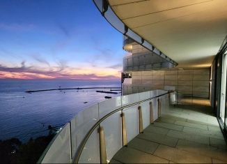 Продажа 2-ком. квартиры, 72 м2, Сочи, улица Соколова, 6, микрорайон Центральный