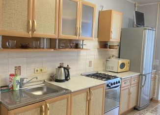 Продаю двухкомнатную квартиру, 72 м2, Краснодар, улица имени 40-летия Победы, 33/1, микрорайон ЗИП