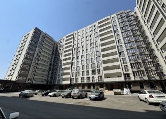 Продаю однокомнатную квартиру, 55.1 м2, Грозный, улица Е.М. Батаевой, 9, микрорайон Ипподромный