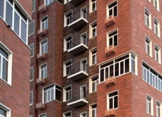 Продаю двухкомнатную квартиру, 82 м2, Грозный, бульвар Султана Дудаева, 8А, 2-й микрорайон