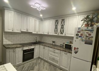 Аренда 2-ком. квартиры, 55 м2, Краснодар, Зиповская улица, микрорайон ЗИП