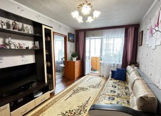 Продается двухкомнатная квартира, 43.1 м2, село Субханкулово, улица Ленина, 2