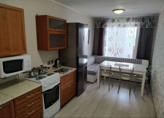 Сдаю однокомнатную квартиру, 47 м2, Самарская область, Офицерская улица, 8