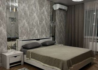 2-комнатная квартира в аренду, 74 м2, Каспийск, Молодёжная улица, 4