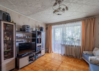 Продам 4-комнатную квартиру, 74.6 м2, Екатеринбург, Курганская улица, 4, Октябрьский район