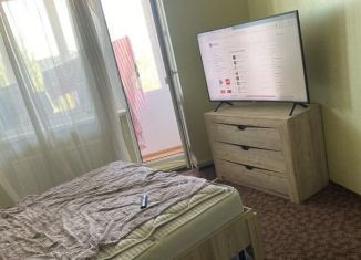 Сдается двухкомнатная квартира, 50 м2, Красноперекопск, 10-й микрорайон, 9