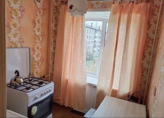 Сдаю в аренду однокомнатную квартиру, 22 м2, Серов, улица Луначарского, 120