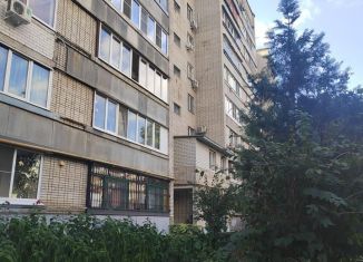 Продается 4-комнатная квартира, 72 м2, Краснодар, улица Трудовой Славы, 19, микрорайон Гидрострой