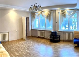 Сдается в аренду двухкомнатная квартира, 86 м2, Нижний Новгород, Молодёжный проспект, 30, метро Парк Культуры