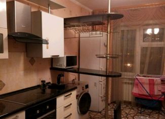 Сдается в аренду 2-комнатная квартира, 50 м2, Якутск, улица Ойунского, 8, Октябрьский округ