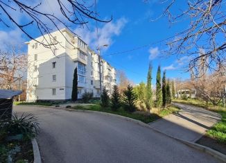 Продажа 2-комнатной квартиры, 45 м2, Севастополь, улица Маршала Крылова, 19